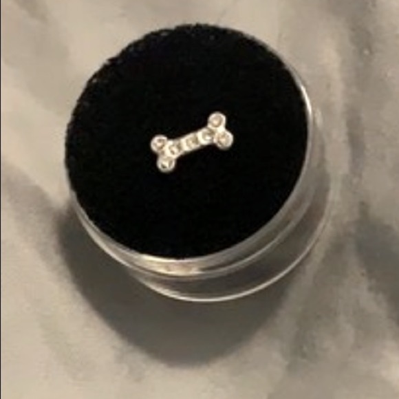 💥4 for $15💥 Origami owl silver with crystals dog bone charm​ - Picture 1 of 1